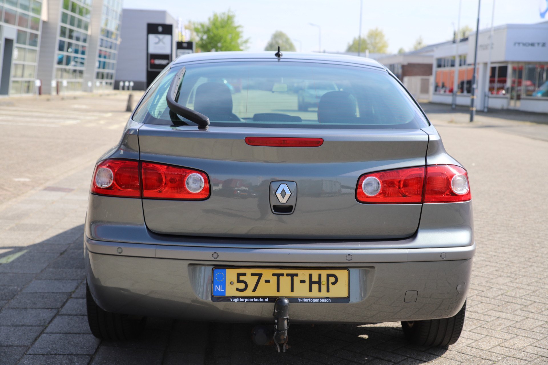 34065725-10.jpg
