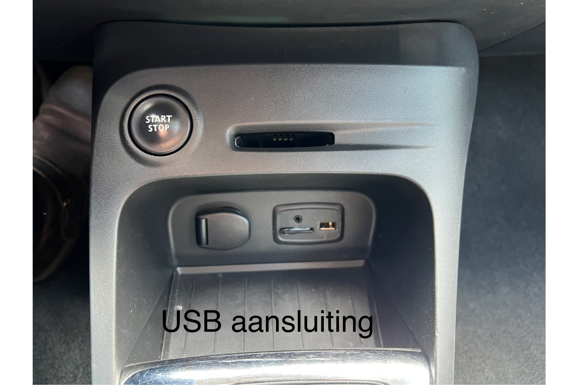 44752885-17.jpg