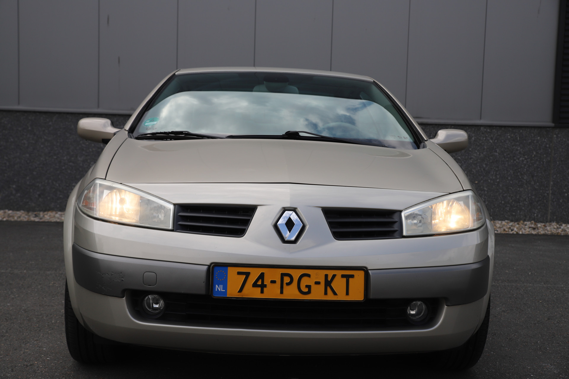 44754082-13.jpg