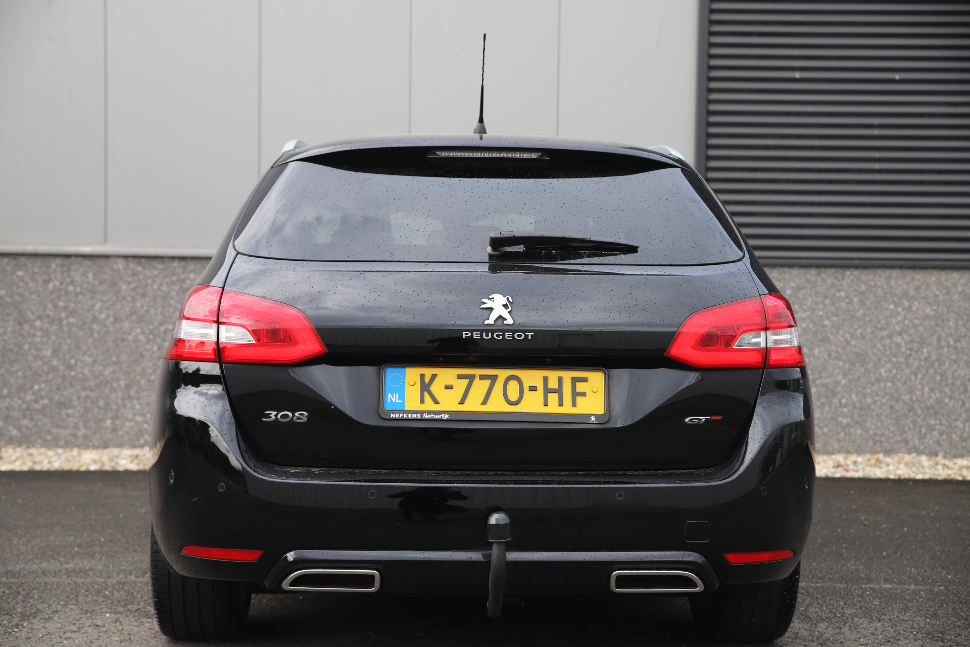 45457127-17.jpg