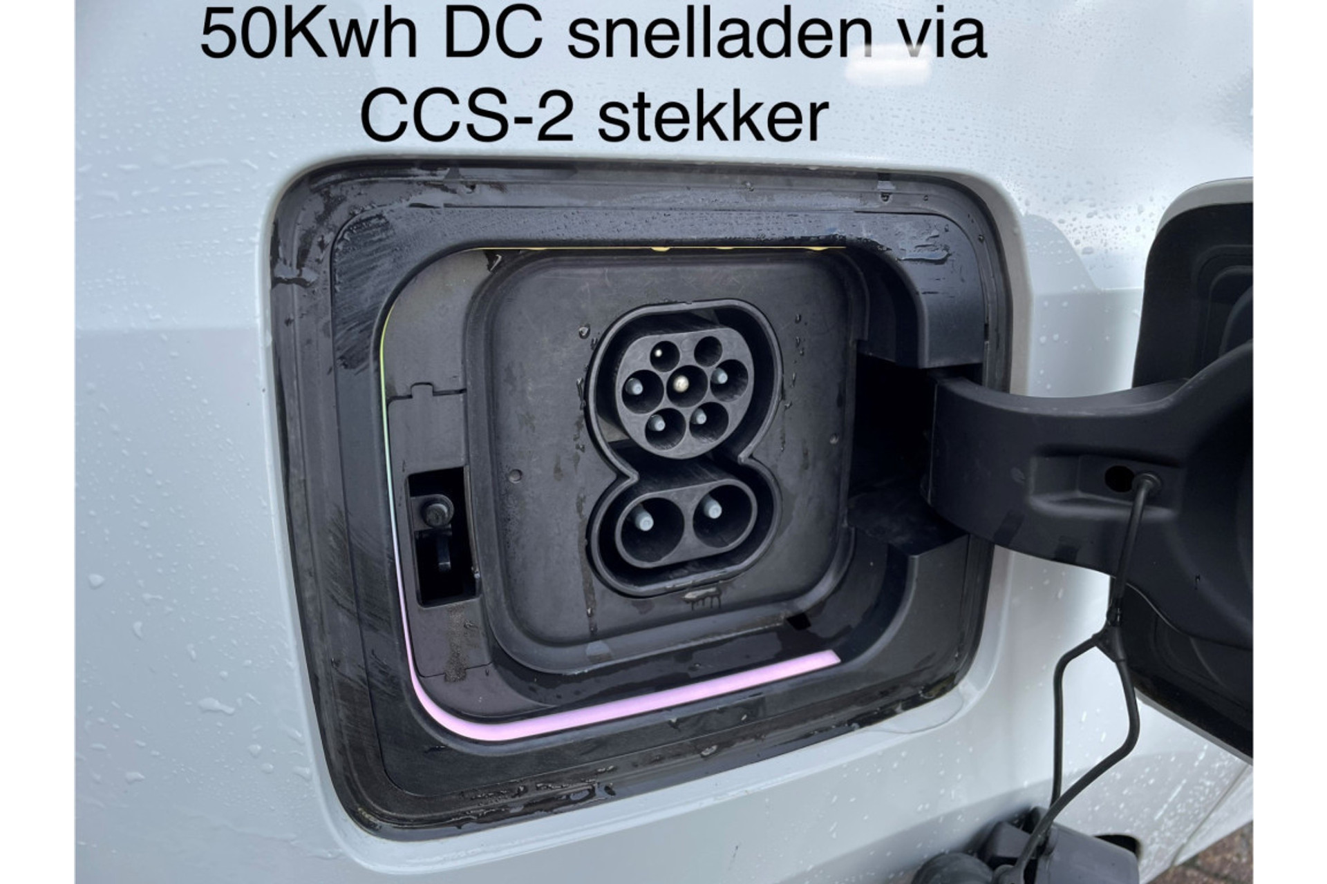 45801512-36.jpg