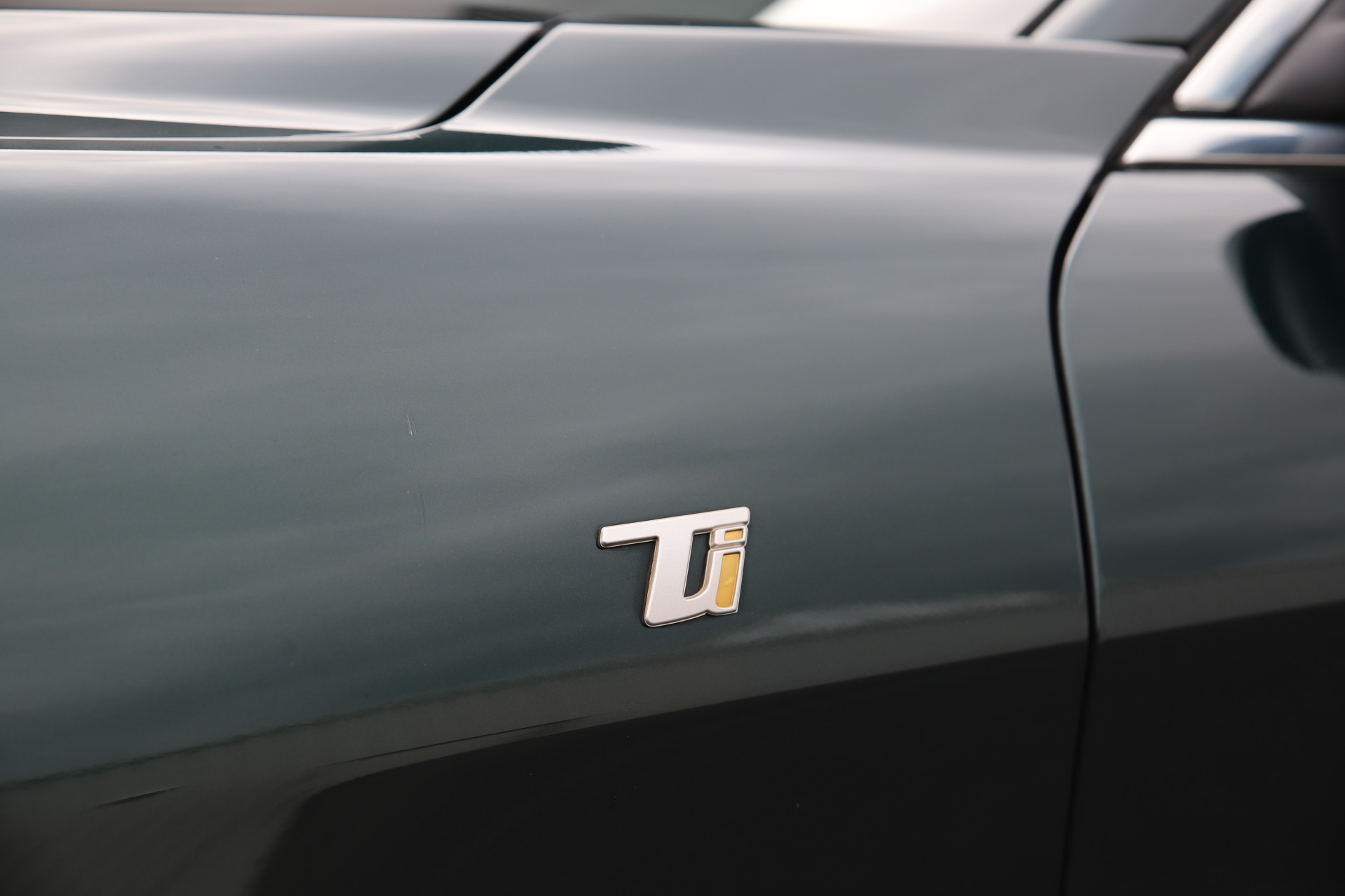 45808190-17.jpg
