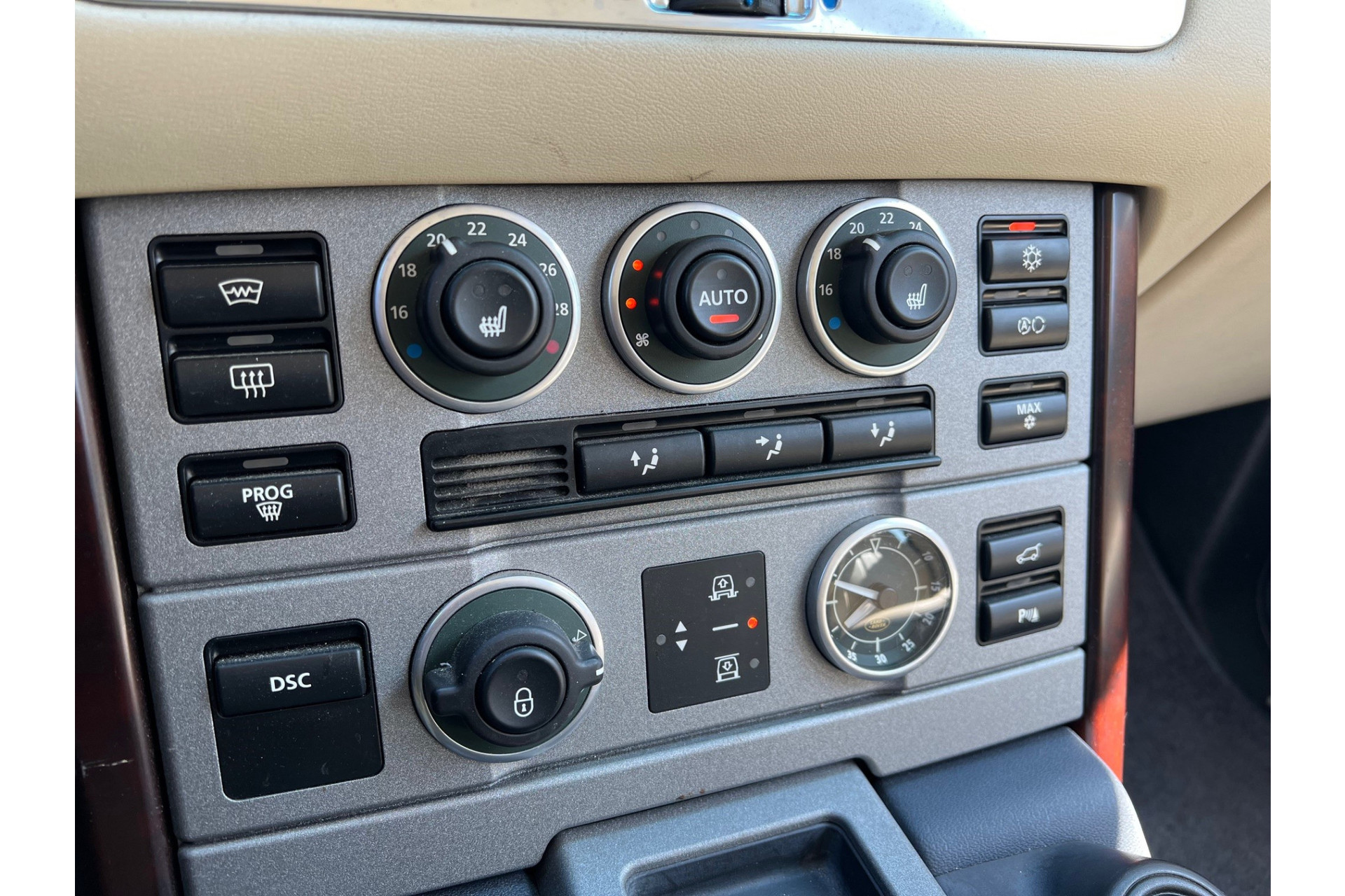 46154364-11.jpg