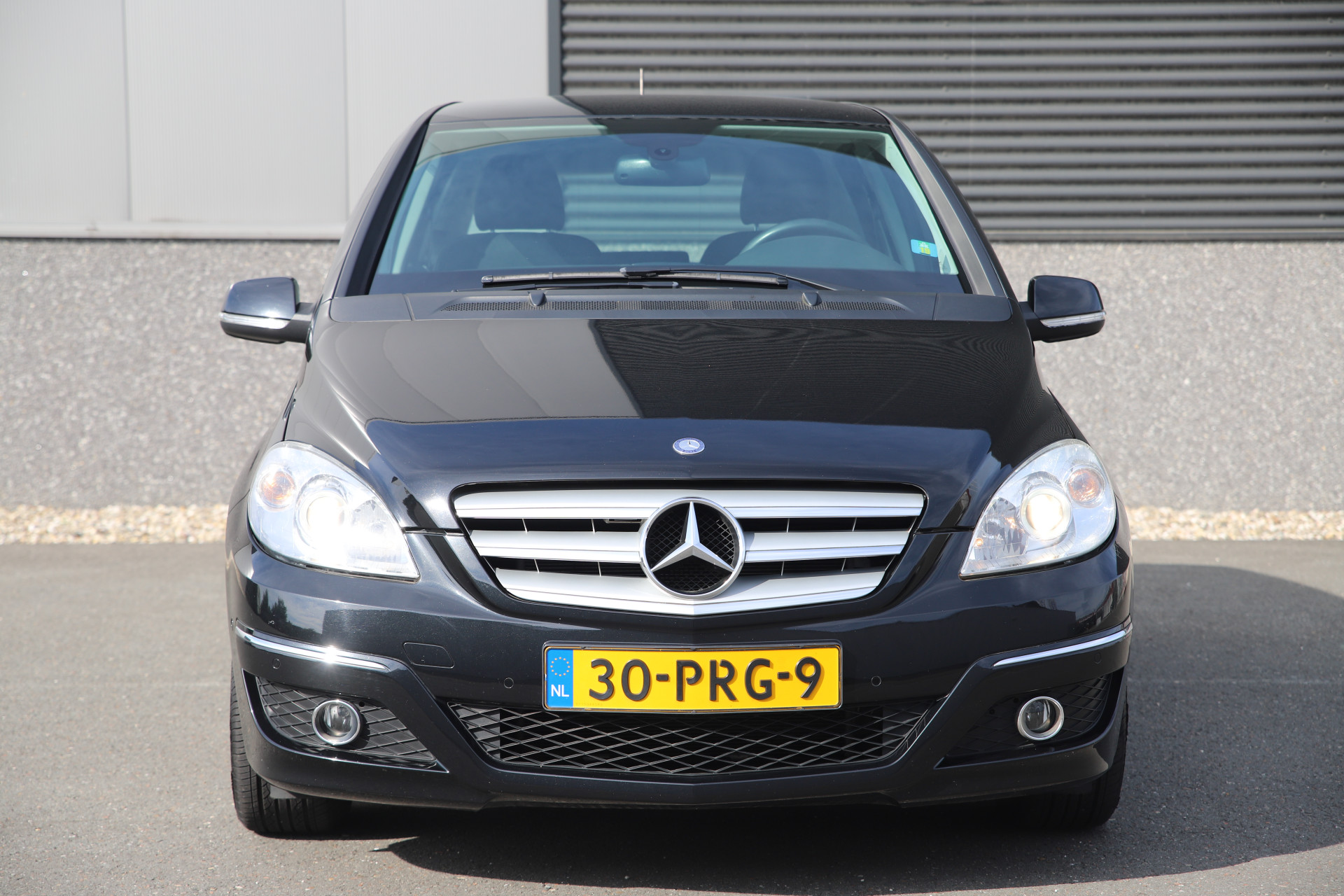 46478218-5.jpg