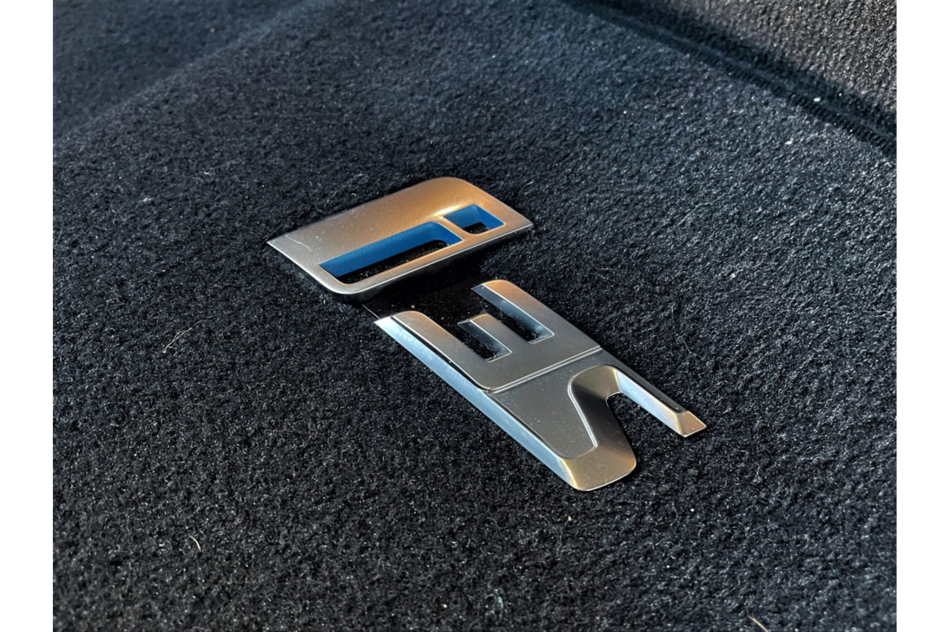 47379224-24.jpg