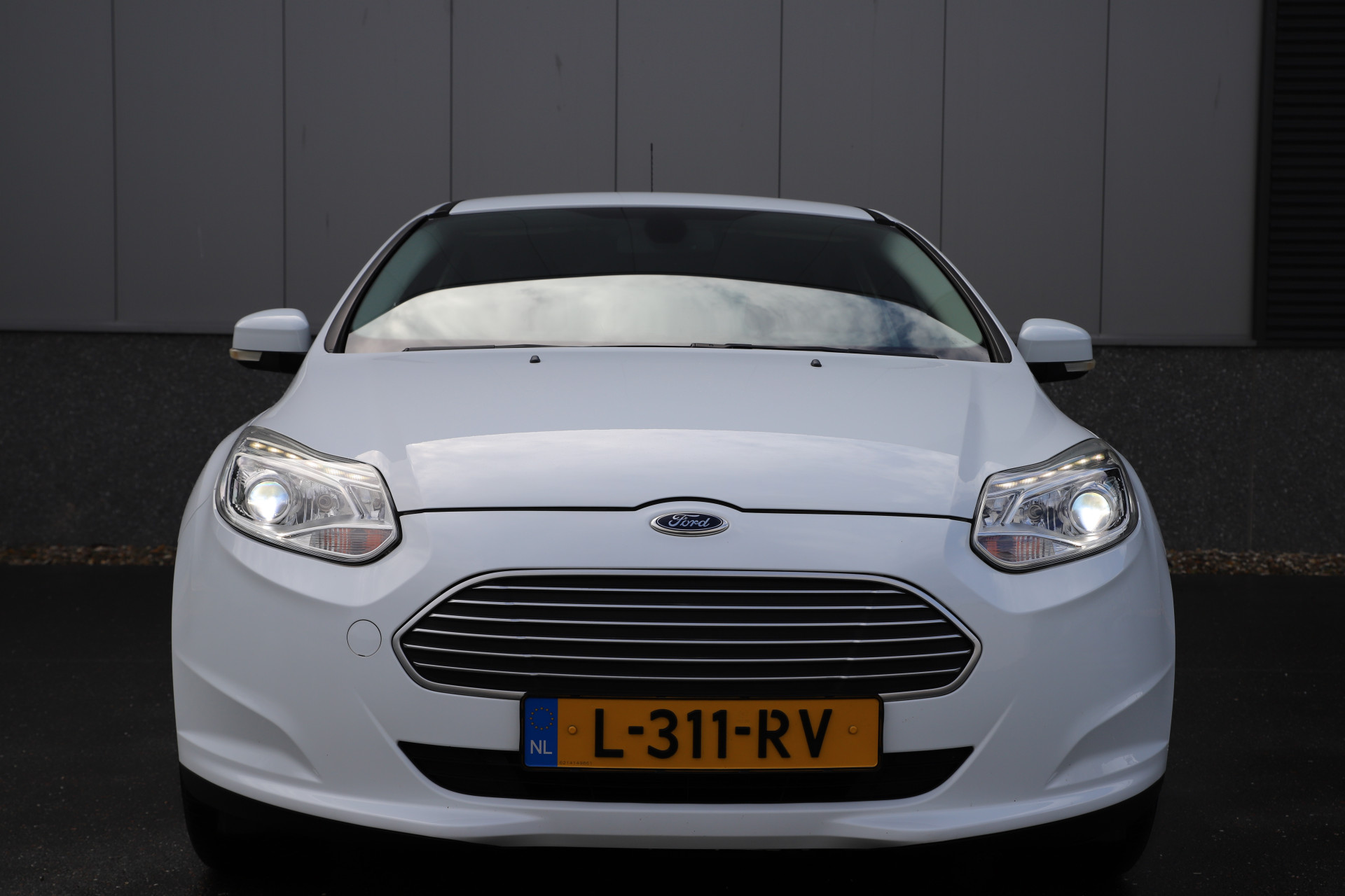 47678124-4.jpg